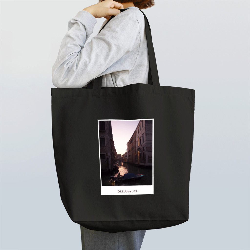 旅するTシャツ。のOttobre. 09 / Venezia，italia Tote Bag