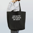 stereovisionのOne Scotch, One Bourbon, One Beer Tote Bag