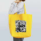 IzXu.のC  R O W D Tote Bag