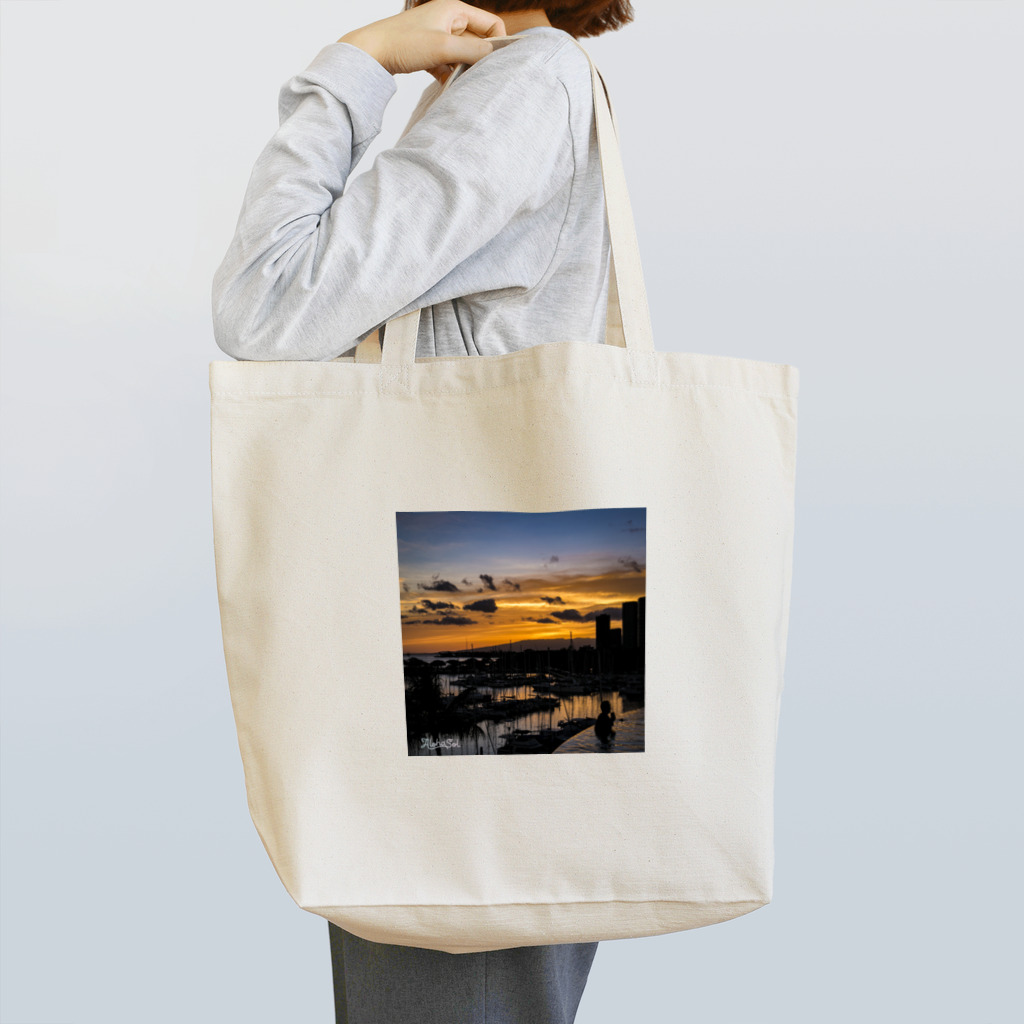 AlohaSolのWaikiki Sunset Tote Bag