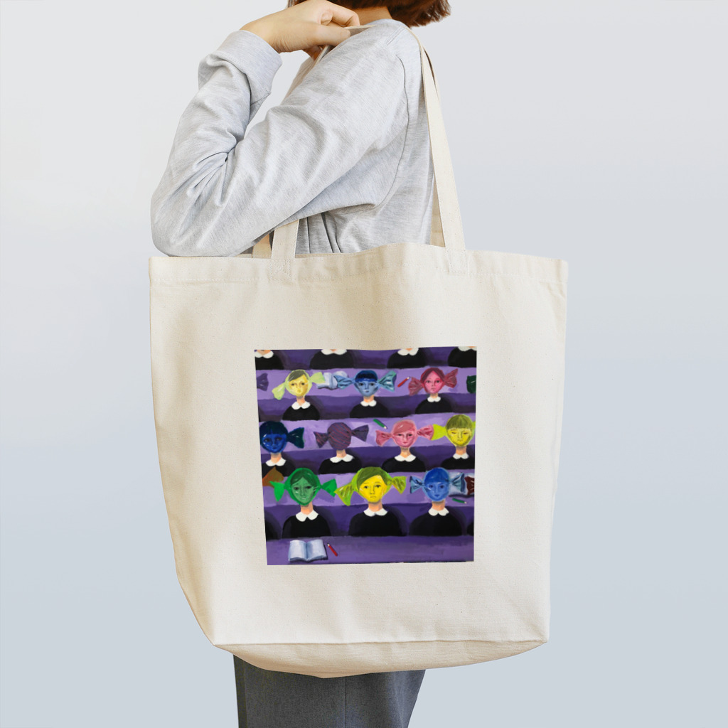 ふと思ったことのキャンデーの包み紙を被った女の子 Tote Bag