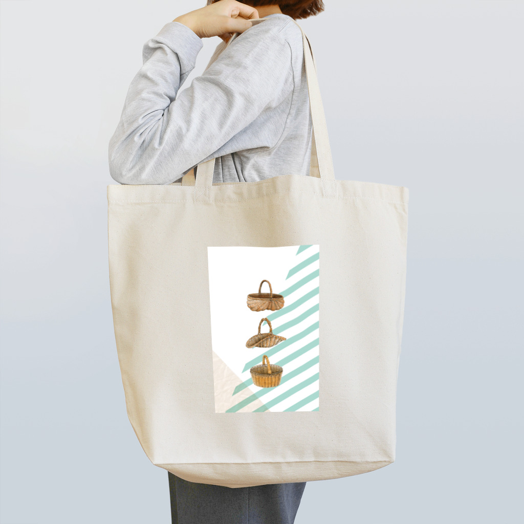 Quccoのバスケット Tote Bag