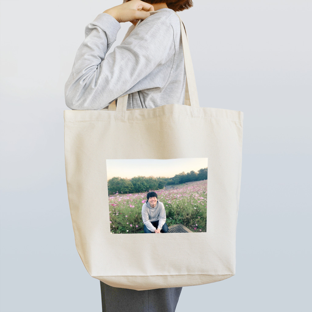 牛女しらすの牛女しらすとお花畑 Tote Bag