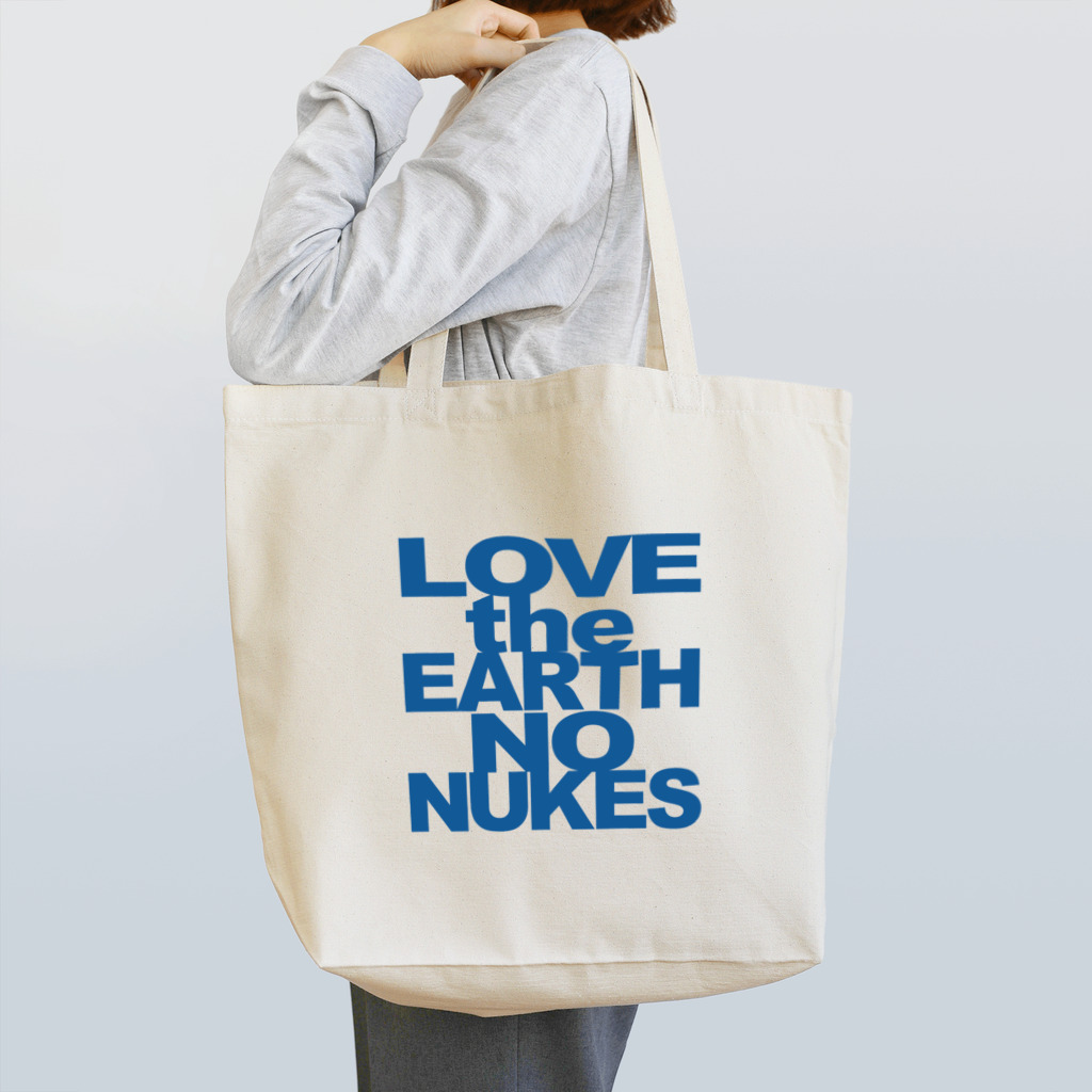 Two Doors Store  (feat.TeamLINKS）の手さげ LOVE the EARTH NO NUKES  Tote Bag