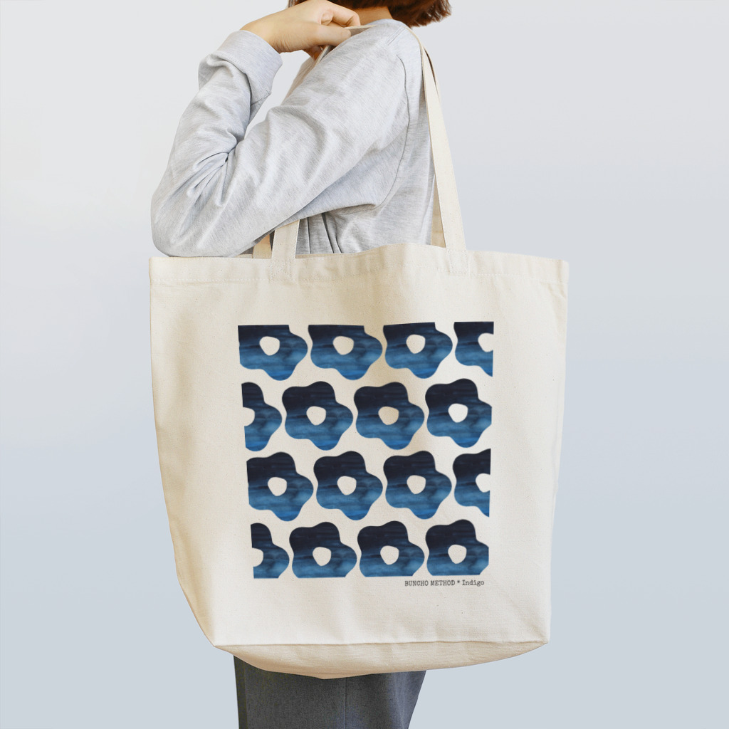 TKMTS STOREの【インディゴ】 Flower Flower Tote Bag