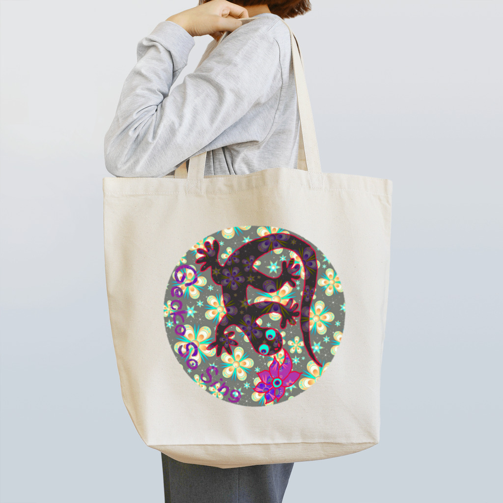 GECKO-SO-SINGの月光装身具ロゴコミカル花柄 Tote Bag