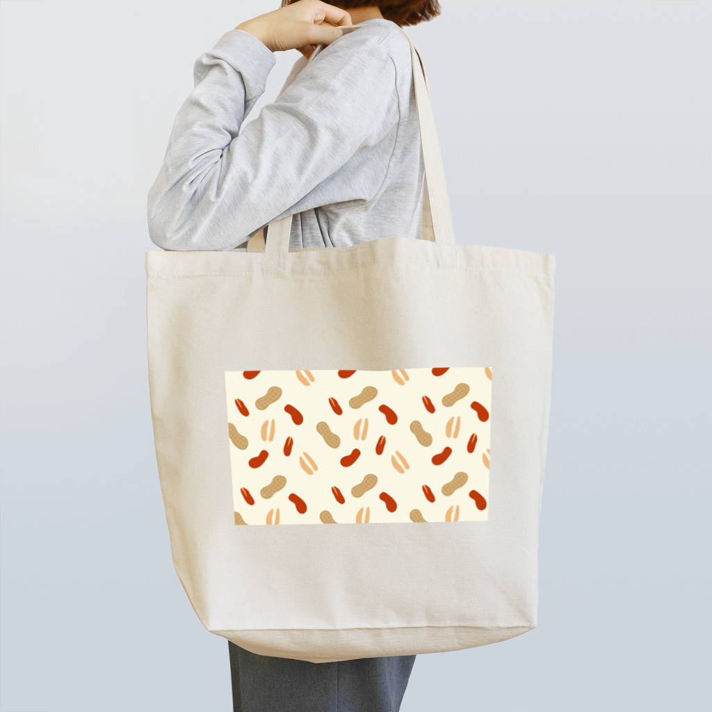 カッコーのお店の殻付きピーナッツのパターン Tote Bag