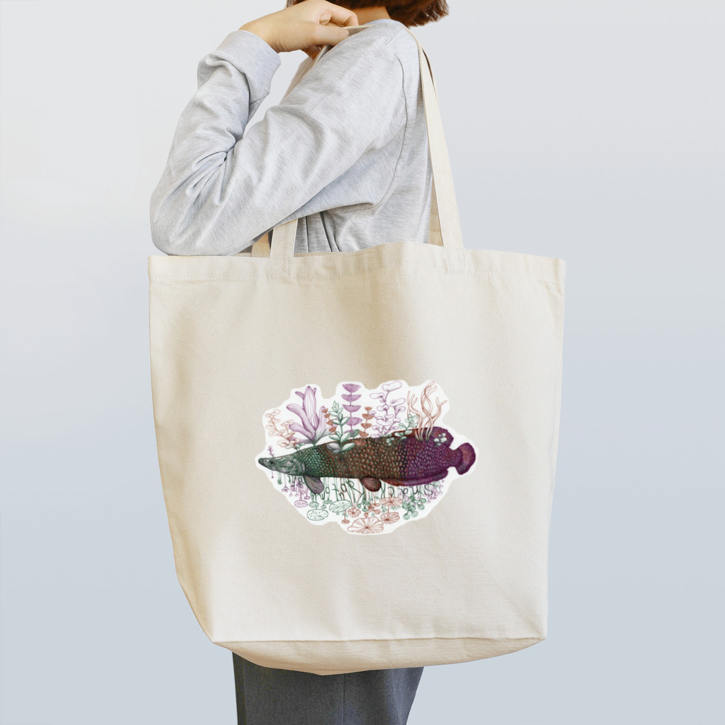 スナックカブトムシのピラルクー Tote Bag