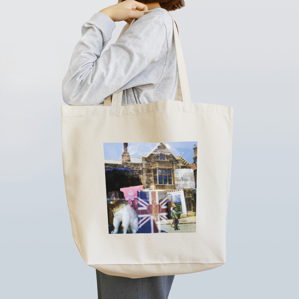 みずたま研究所のショーウインドウがみてる Tote Bag