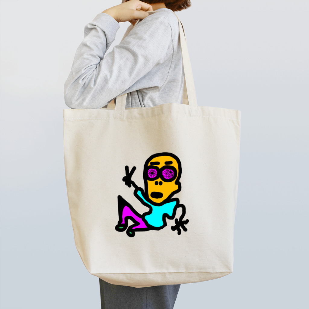 東風の松屋の店員。 Tote Bag