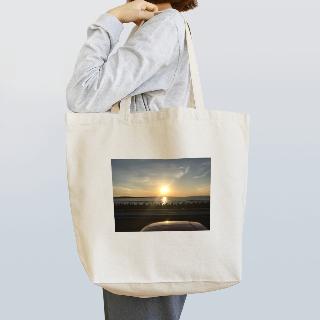 キーの沈む太陽 Tote Bag