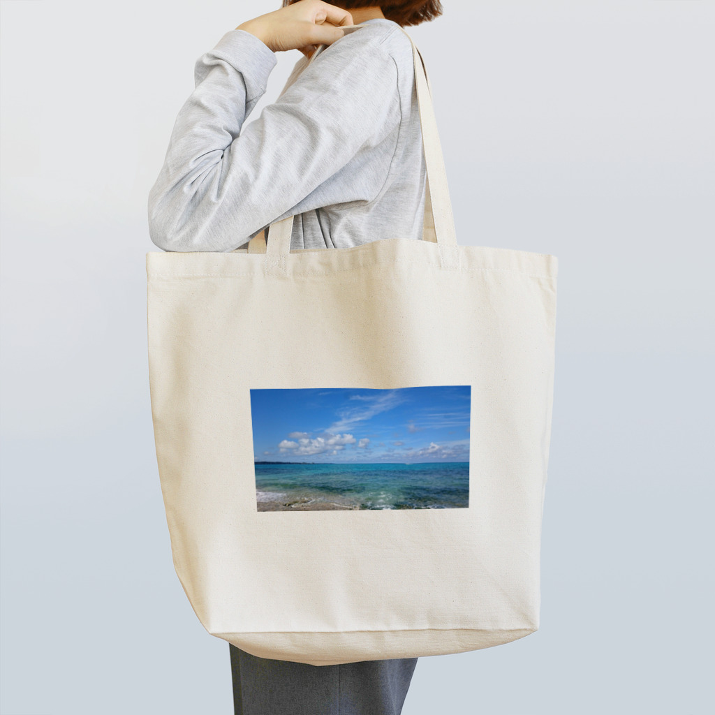 tamasyokuninのきれいな海の写真 トートバッグ