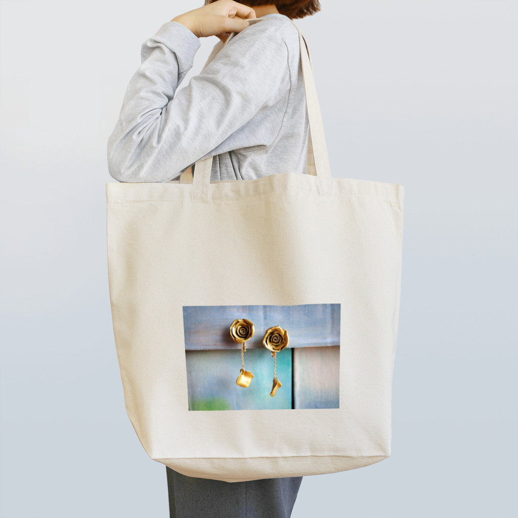 ヘビモリ堂のキミはキンキラのバラ。 Tote Bag