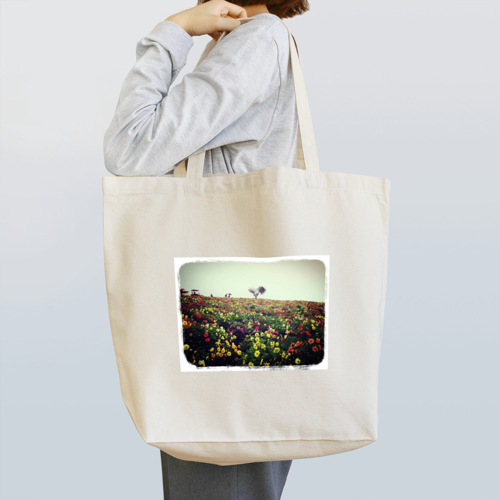 amimomo26の富良野の花畑 トートバッグ
