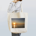 甲羅干しの夕陽の海 トートバッグ