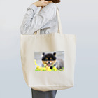 タヌキ似のたろ吉@ポメラニアンの花と犬 トートバッグ