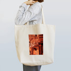 pilkkuのChandelier Tote Bag