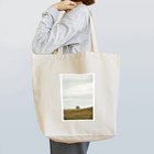 n't in a frameのタスマニアの丘トート Tote Bag