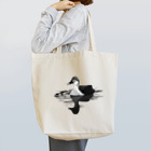アキヅキのカルガモ（モノクロ） Tote Bag