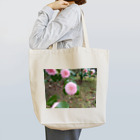 fun timeのPale pink camelia blooming　カメリア Tote Bag