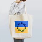 OMAME  花束みたいなアクセサリー💐のウクライナ支援　～縁～PEACE　　コロンとかわいいアフリカンキルトのくるみボタン Tote Bag