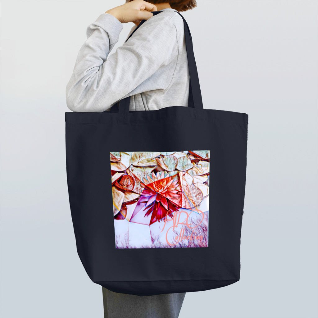 HIRO CollectionのLotus Collection Tote Bag