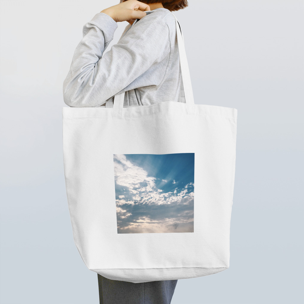 hibari no heyaの花浅葱の空 Tote Bag