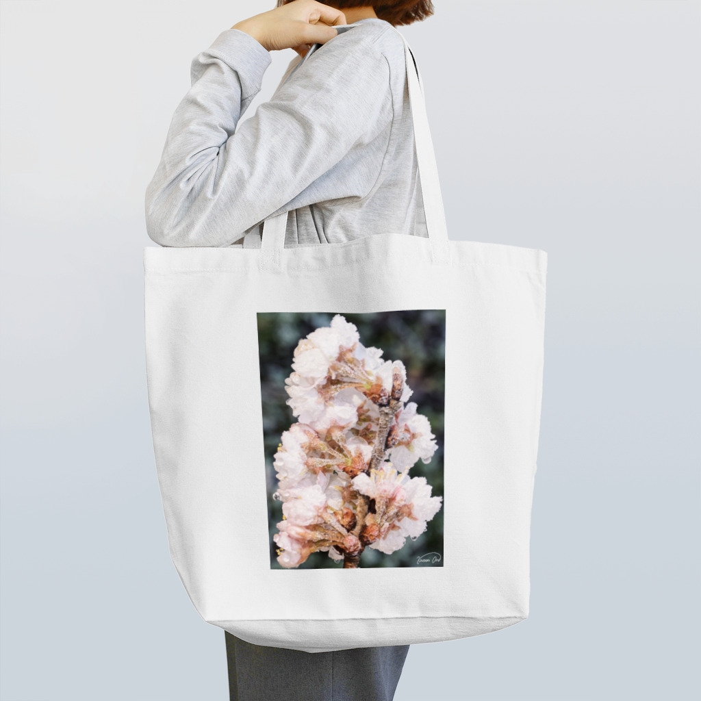 小さな野原のFrozen flower  Tote Bag