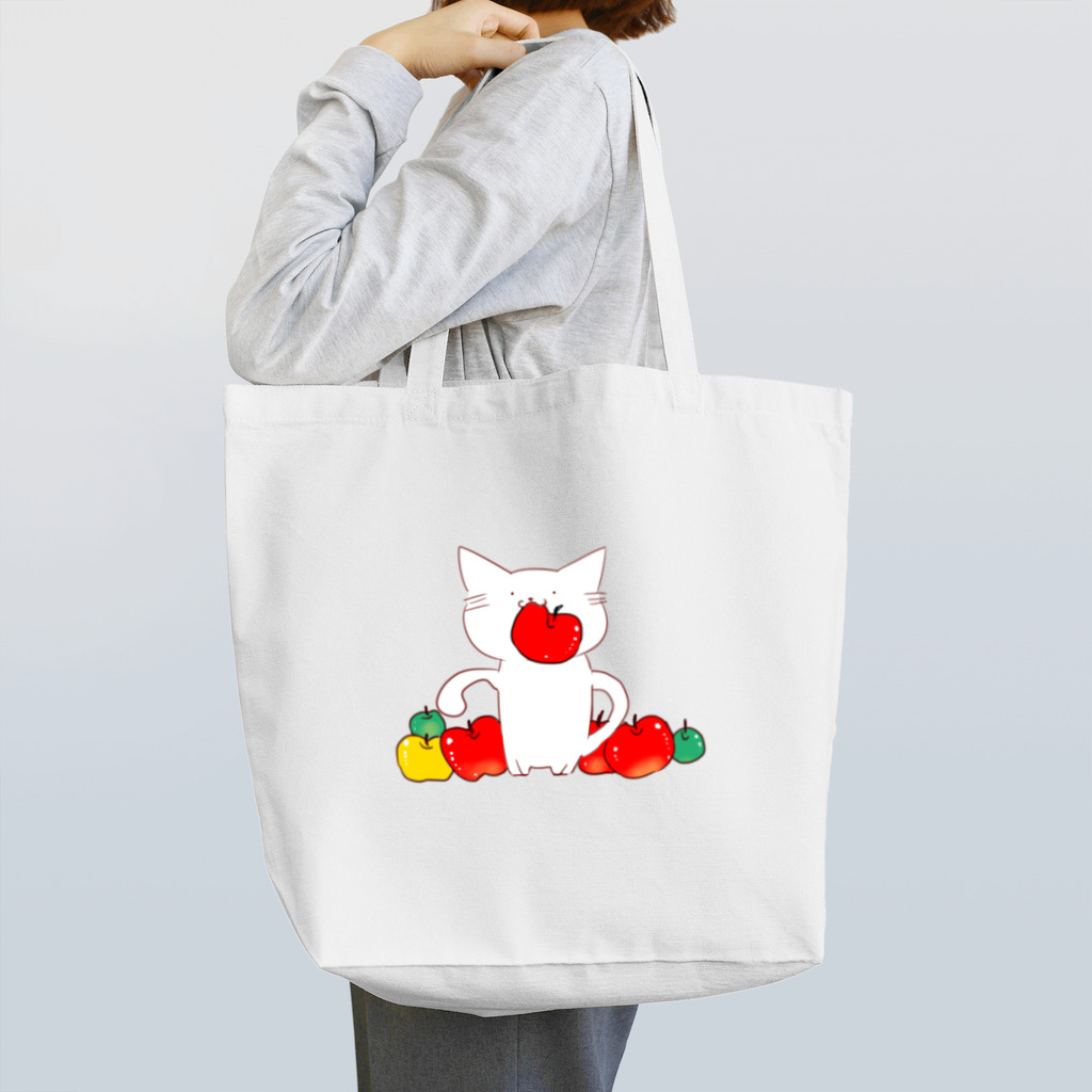 シュールでかわいいお店のほっこりネコとリンゴ Tote Bag