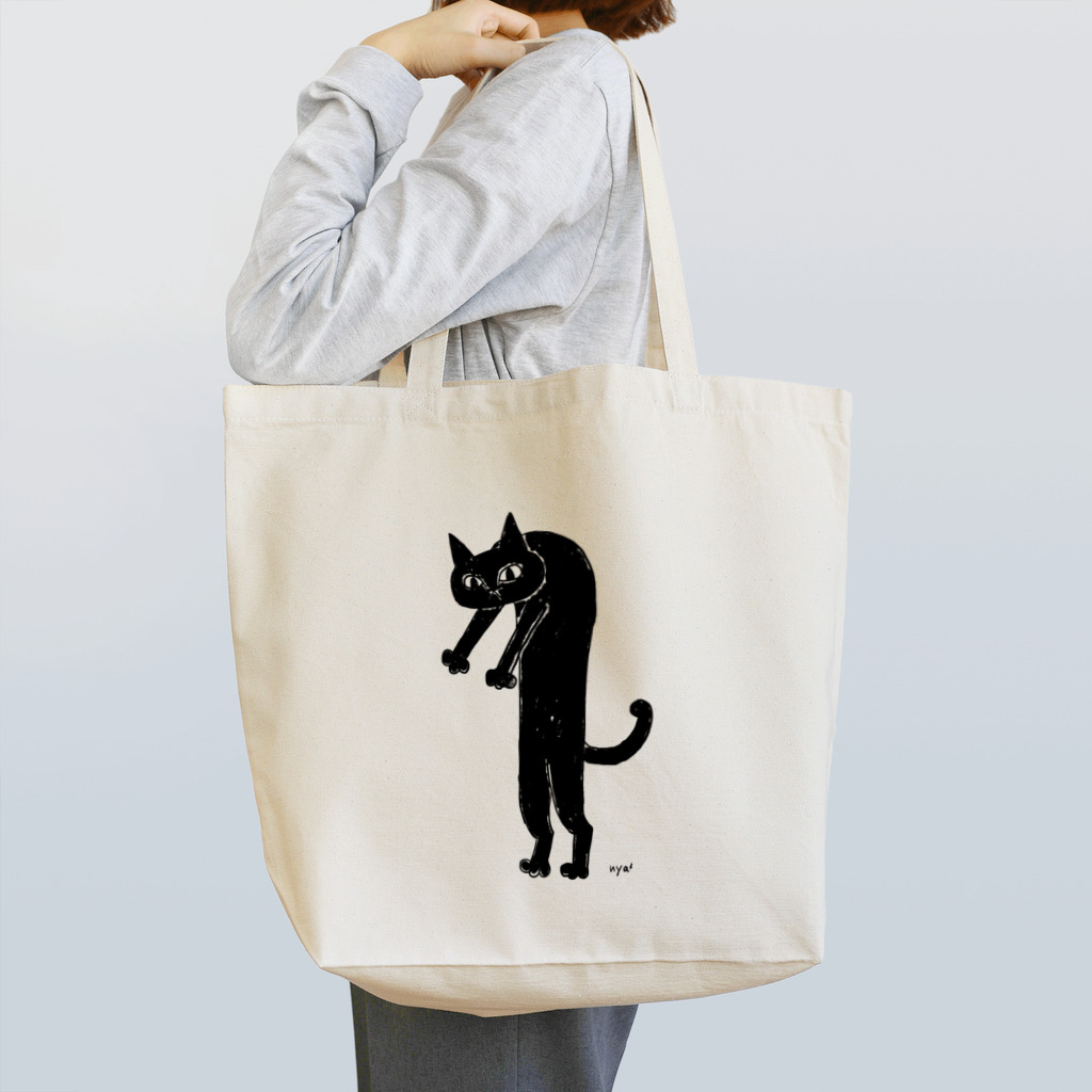 黒猫メディア / nya3（にゃにゃにゃ）の胴長の黒猫さん トートバッグ