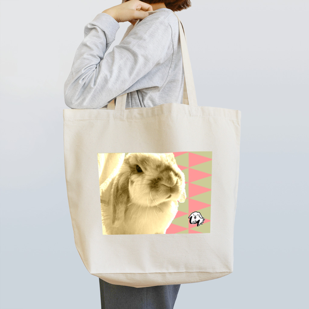 uncle momoの【uncle momo】たれ耳うさぎのモモおじさん Tote Bag