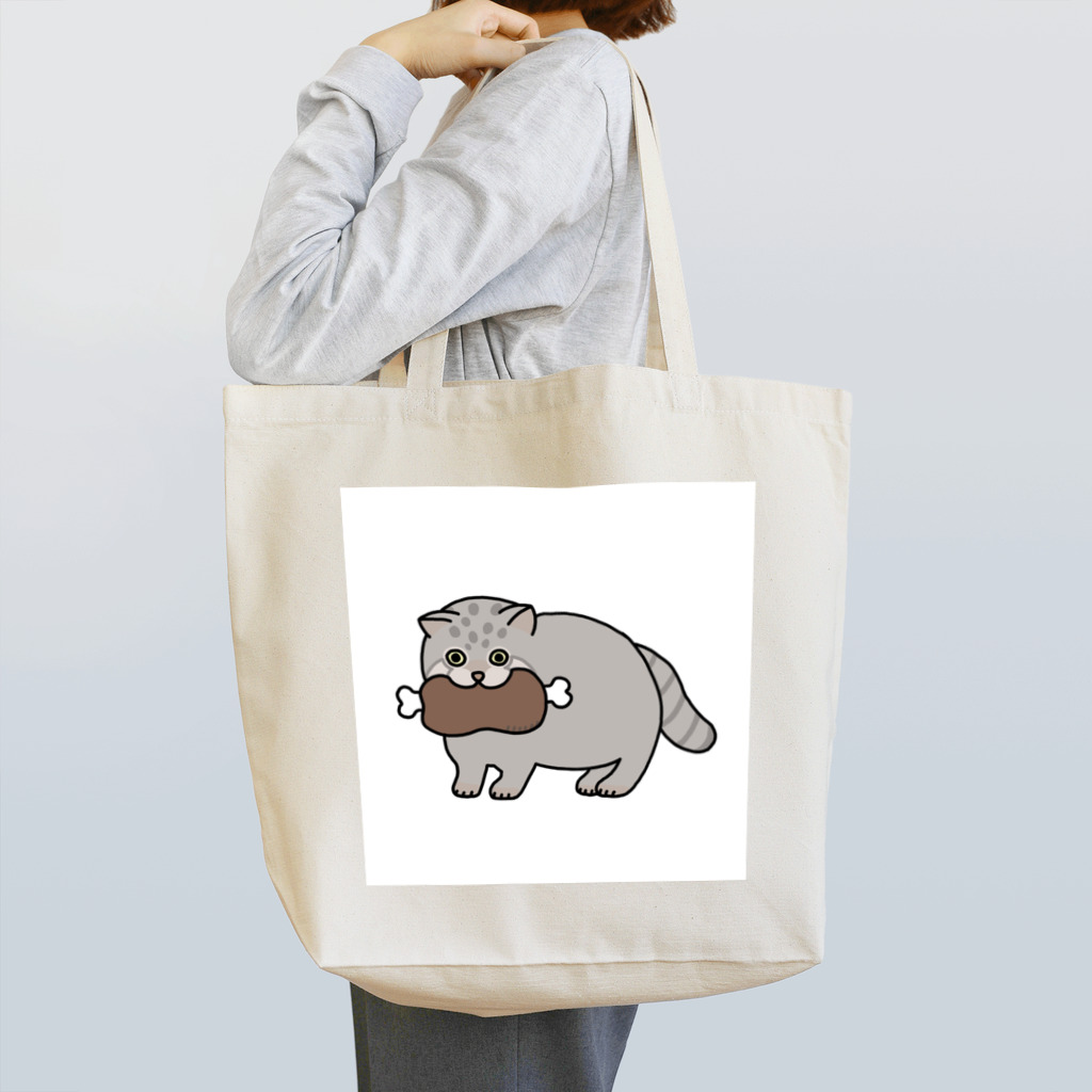 パンダユキのお肉をくわえたマヌルネコ Tote Bag