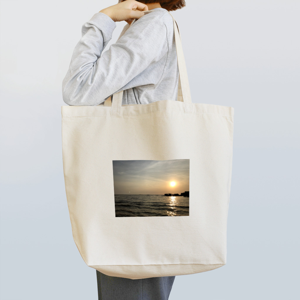 iloveppgのメコン川に沈む夕日 Tote Bag