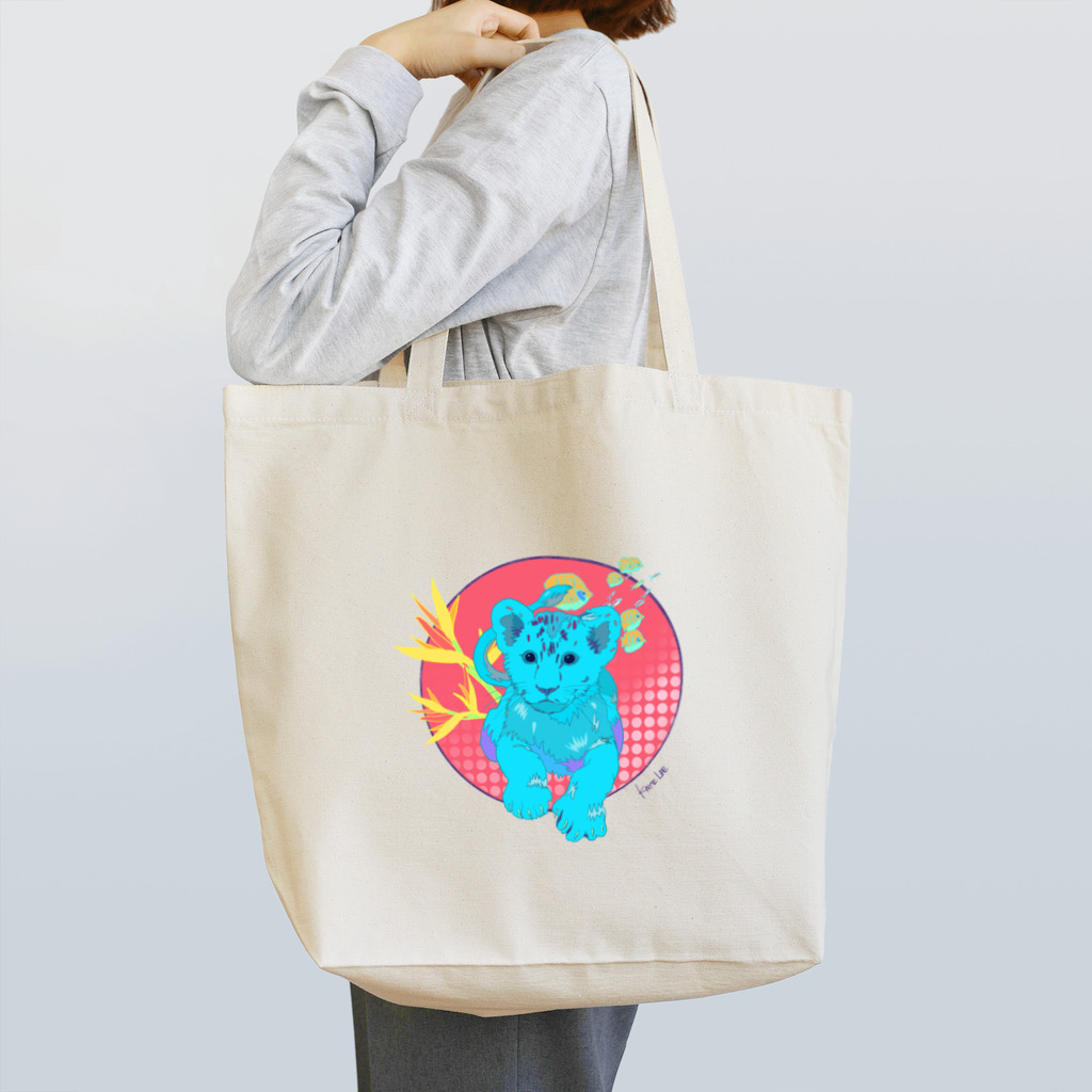 KAYTE LEE STOREのLION CUB  ライオン Tote Bag