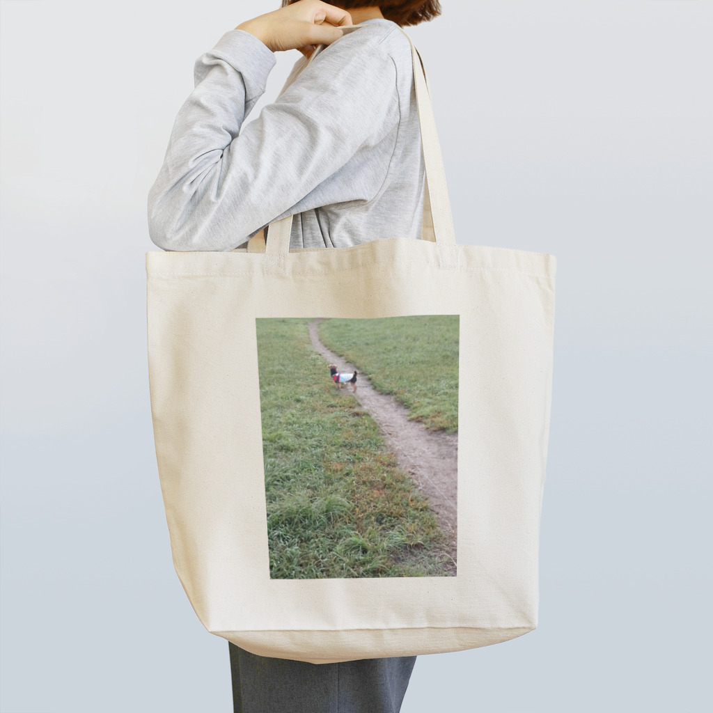 ミステリーキャラクターズのどこまでも続く道 Tote Bag