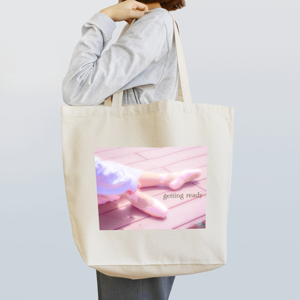 latitudeのgetting ready  Tote Bag