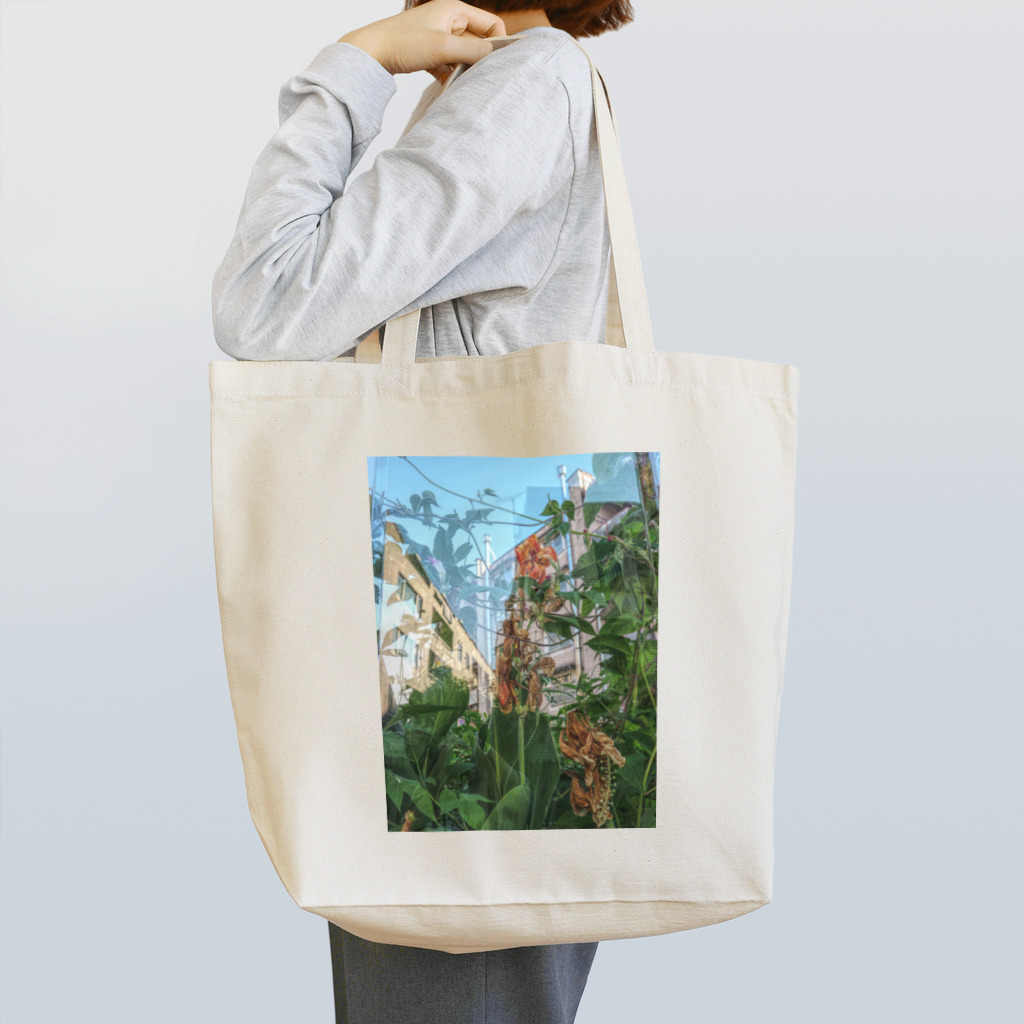 ART PHOTO ONLINE SHOPの朽ちる Tote Bag