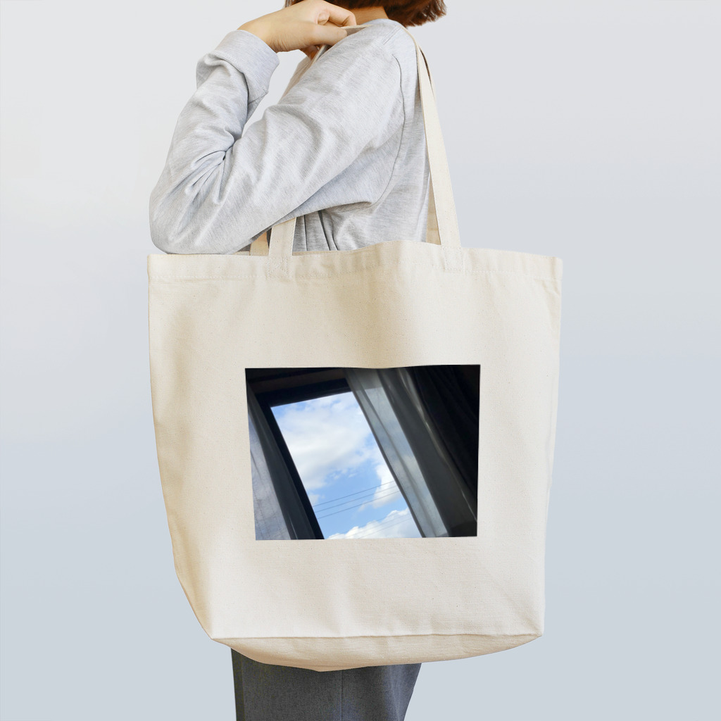 Nanimoienakuteの寝てたら見えた空の写真 Tote Bag