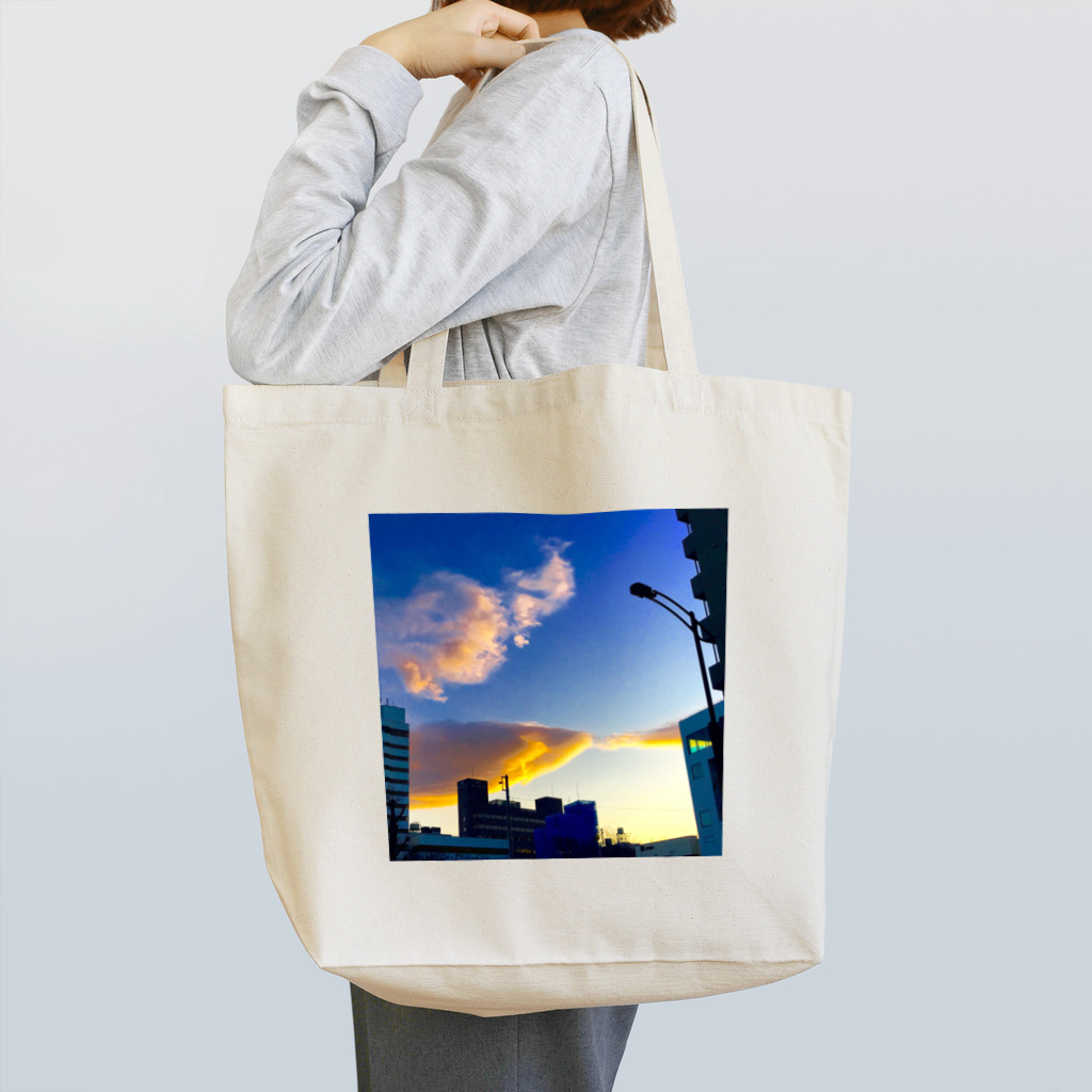 Ba-daの空のクジラ Tote Bag