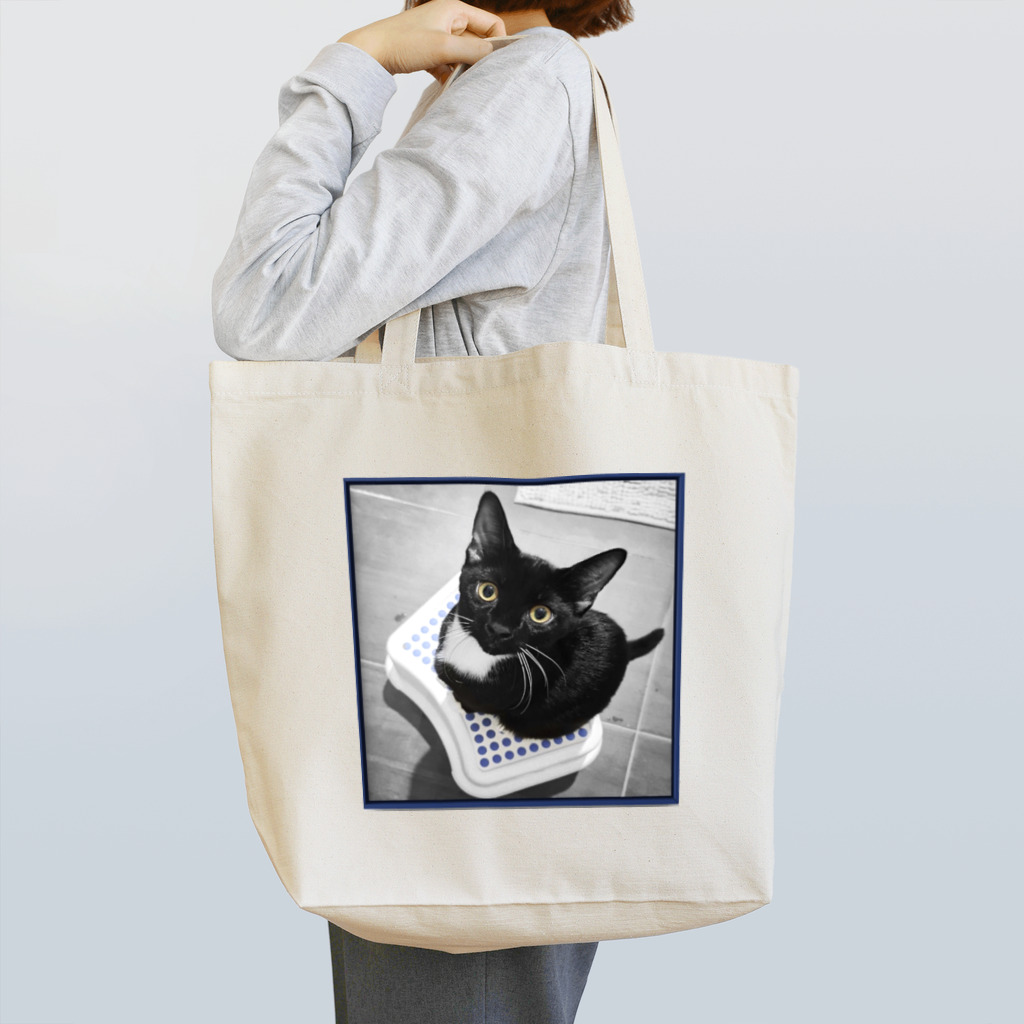 erumaのPepper Tote Bag