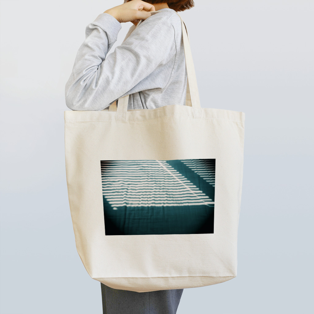 yutoyouのSummer Daylight Coming Tote Bag