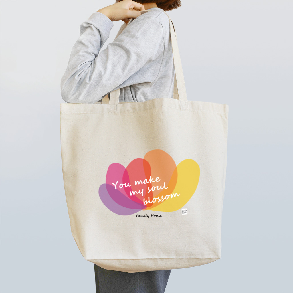 CoCoCotのファミリーハウス＜チャリティ＞花 Tote Bag