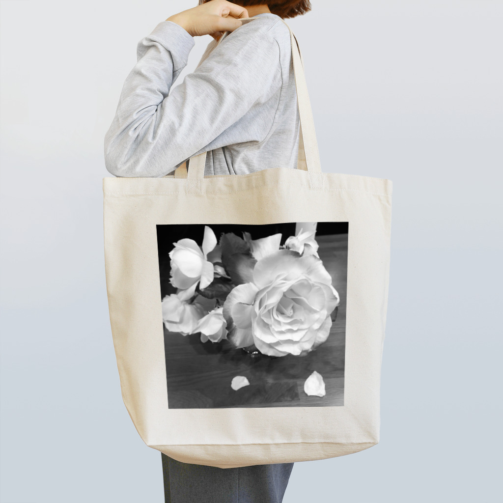 CROSSTの薔薇 Tote Bag