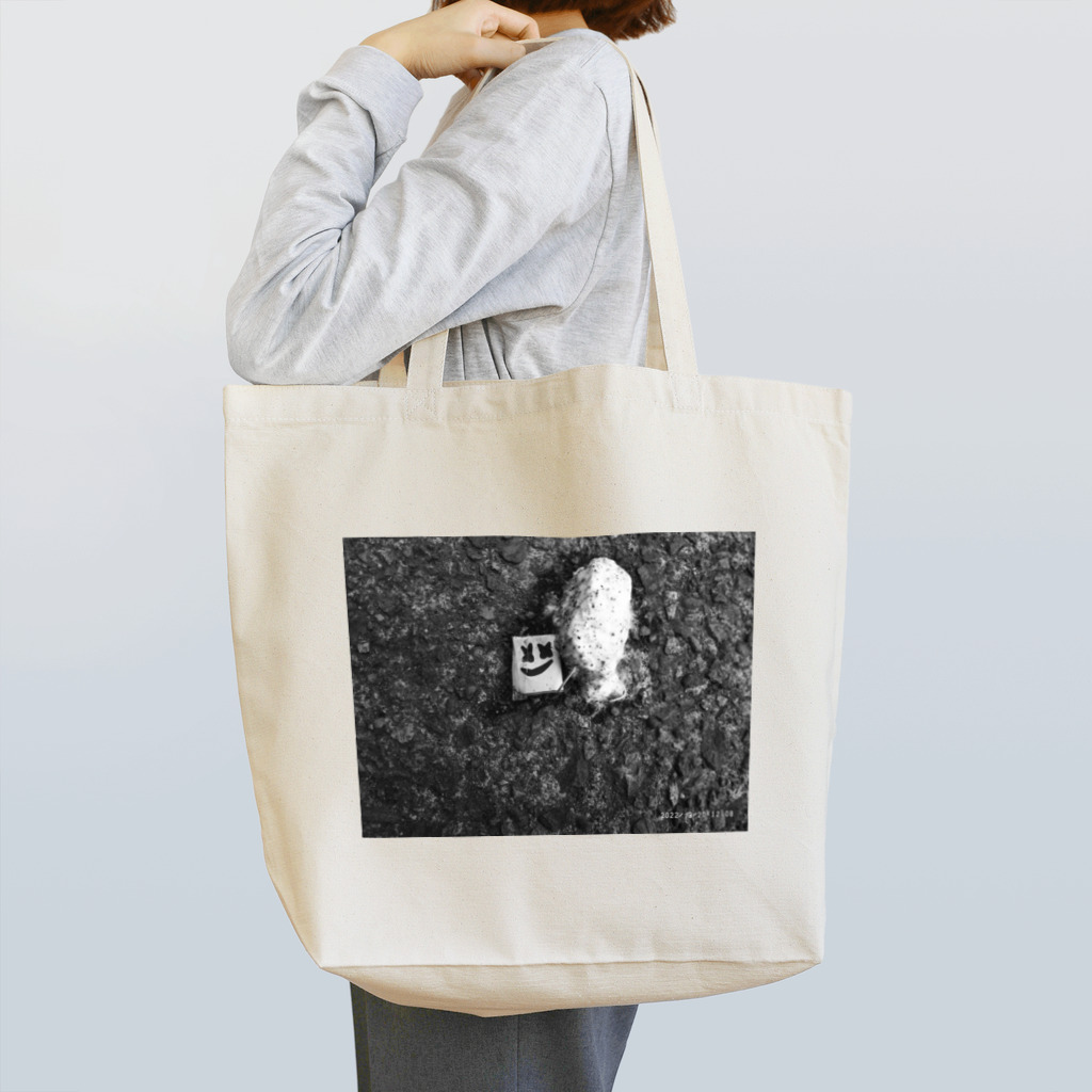 H.Oのマシュメロ路上にゲリラ出現 Tote Bag