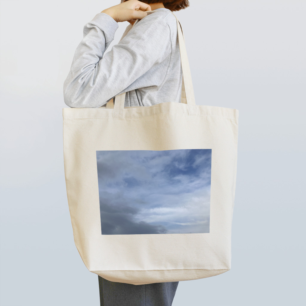 そらの4月16日　吹き荒れる風と雲 Tote Bag