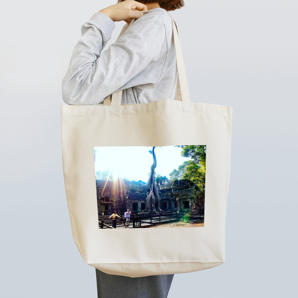 keisuke matsudaのタ・プローム Tote Bag