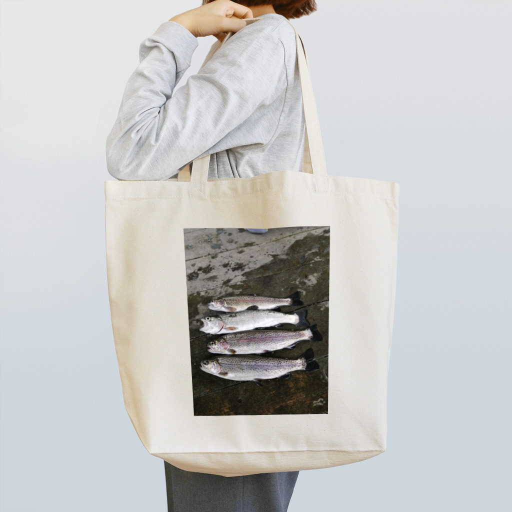 warmth-for-Uの大漁！ニジマス Tote Bag