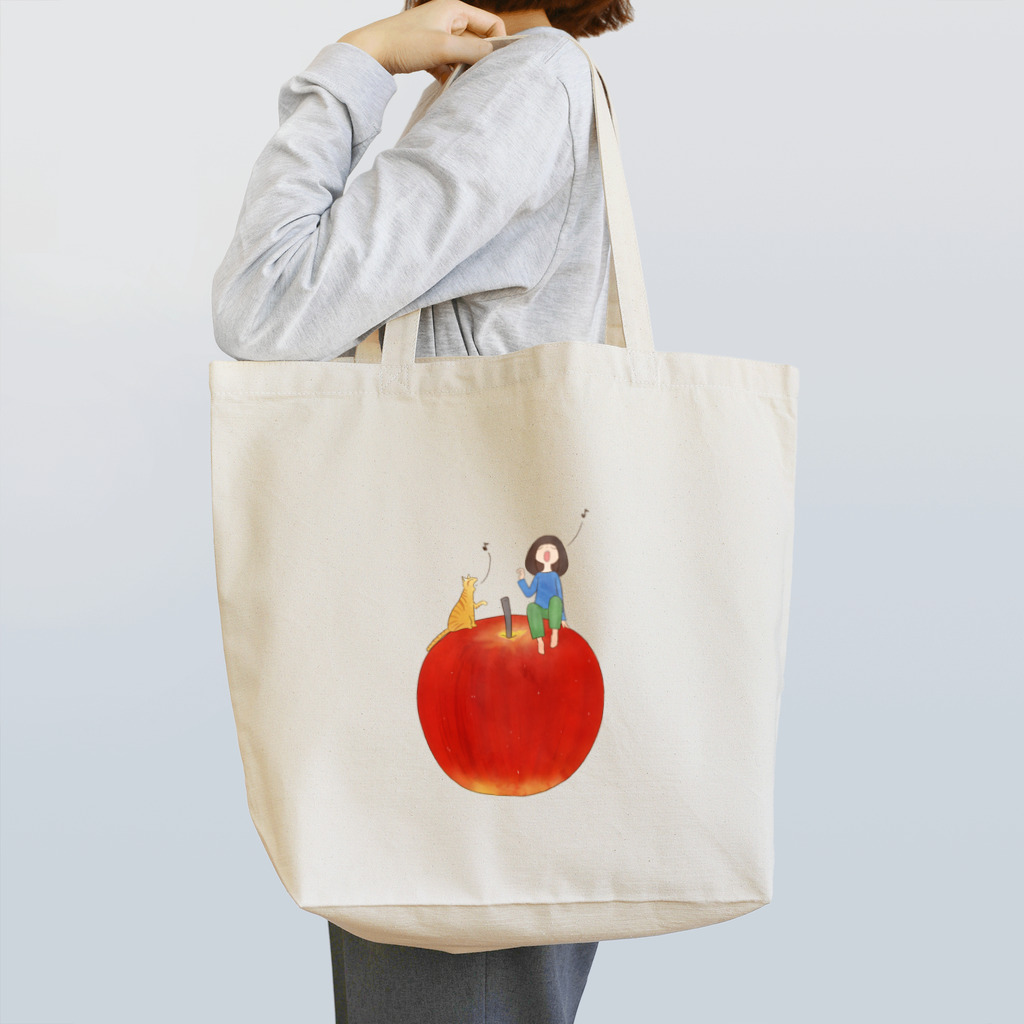 kinisinaiyoのりんごのふたり Tote Bag