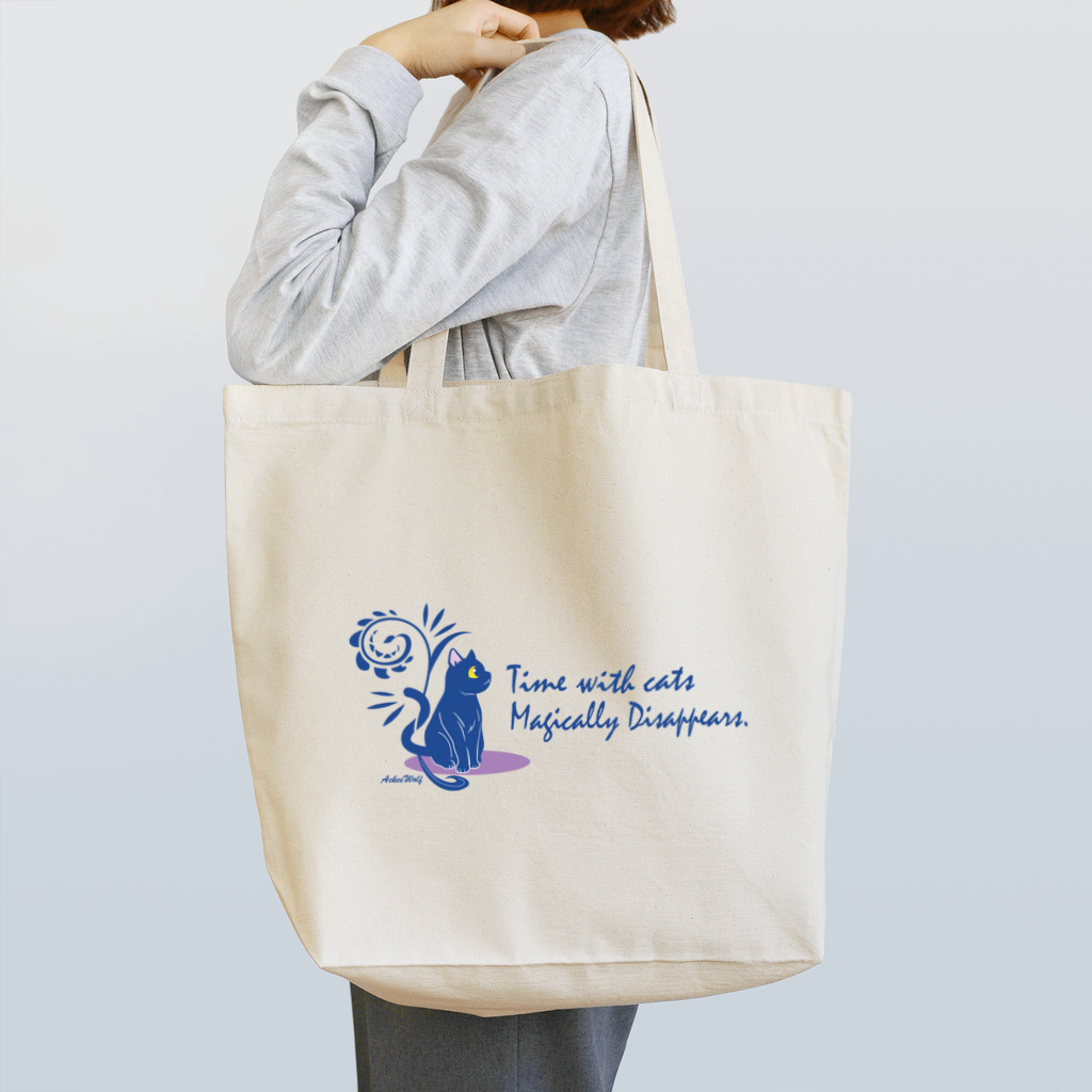 AckeeWolf Art Shopのネコとの時間は魔法のよう　アパレルタイプ Tote Bag