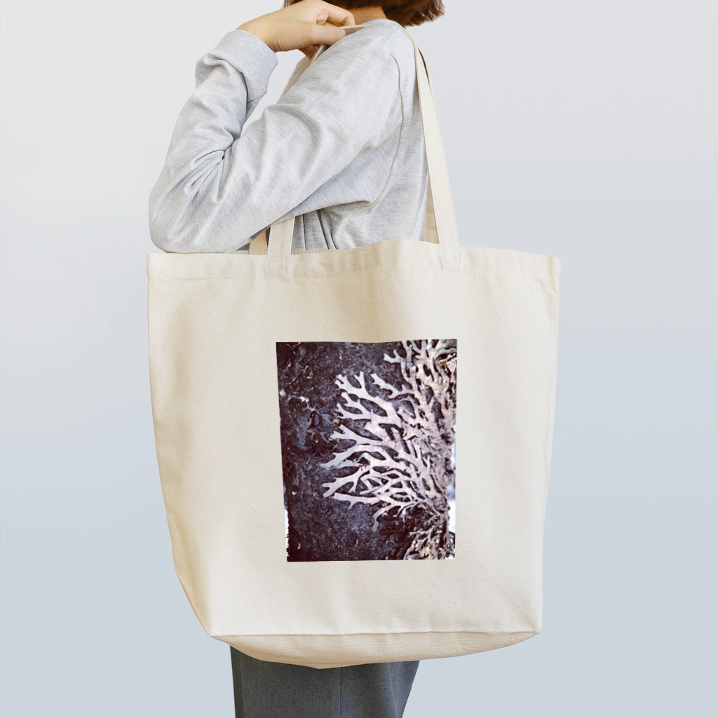 道草屋のSnow-地衣類- Tote Bag